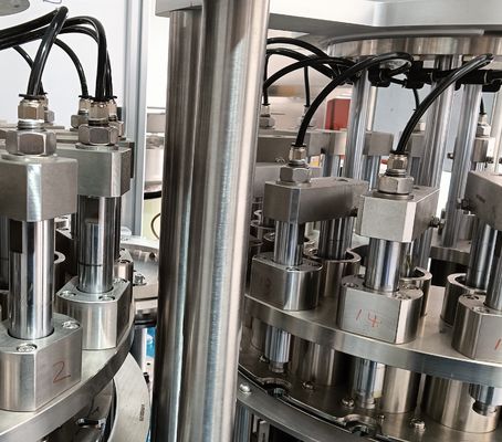 Dobra cena. Maszyna montażowa Euro Cap z stali nierdzewnej i stopów aluminium dla produktów do infuzji IV z tworzyw sztucznych w Internecie