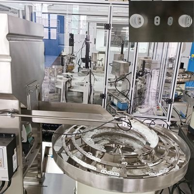 Dobra cena. Maszyna do montażu Euro Cap do automatycznego montażu łatwo łuszczających się folii foliowej do miękkich toreb i butelek do wlewu dożylnego w Internecie