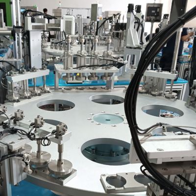 Dobra cena. PLC-Controlled Urine Cap Assembly Machine 2500-7500pcs/h w Internecie
