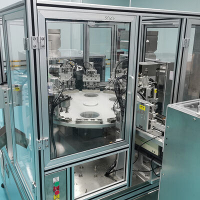 PLC Controlled Desiccant Cap Assembly Machine with 99% Qualified Rate and Automated Silica Gel Filling