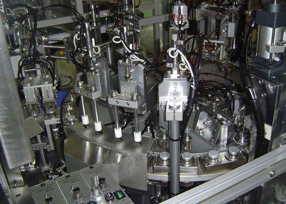Dobra cena. Maszyna do montażu produktów medycznych 380V Maszyna do montażu plastikowych czapek w Internecie