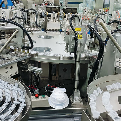 Automatyczna maszyna z podwójnym składaniem pokrywy wysoka wydajność i stabilna zdolność produkcyjna