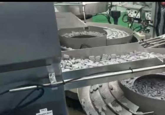 Całkowicie zautomatyzowana maszyna montażowa Euro Cap do wkładów do infuzji i butelek