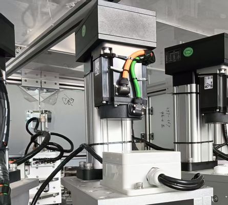 Wysokiej precyzji, stabilnego ciśnienia, maszyna montażowa Euro Cap dla produktów farmaceutycznych, zgodna z ISO i GMP