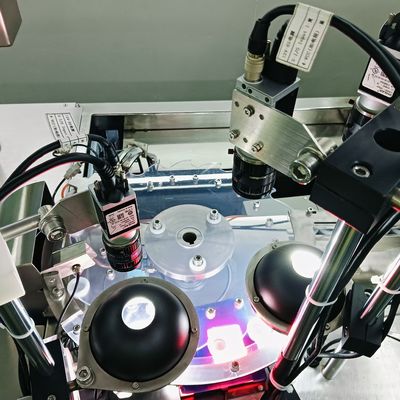Laminating Cover Outer Cover Inspection Machine Servo Driven Fast Operating Rate (Laminująca pokrywa zewnętrzna)
