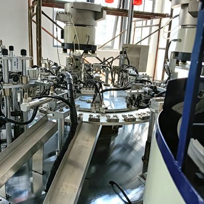Dobra cena. Nie standardowa automatyczna maszyna do zbierania krwi z igłą z dobrym procesem montażu i wysoką technologią w Internecie