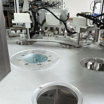 Automatyczna maszyna do montażu folii do infuzji