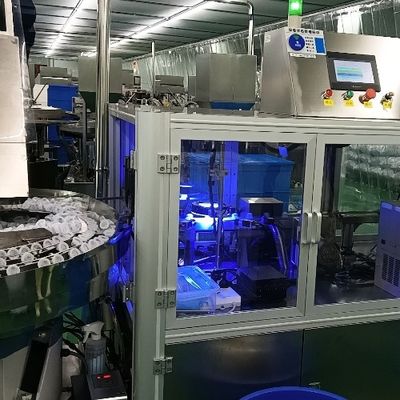 Precyzyjna maszyna do inspekcji obrazu do wykrywania wyglądu nakrętek do infuzji, rys na powierzchni i plam na produktach