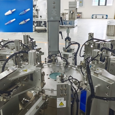 Maszyna do montażu wyrobów medycznych ze stali nierdzewnej i stopu aluminium do montażu łączników do infuzji bez igieł