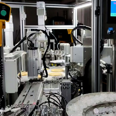 Automatyczna maszyna do montażu kapsli CRC z 99% wskaźnikiem kwalifikowanych produktów, sterowaniem PLC i prędkością 1500-8500 szt./h dla kapsli z osuszaczem