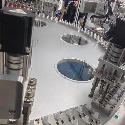 Dobra cena. Customized automated jelly cap assembly machine with high screw-on precision and high efficiency. w Internecie